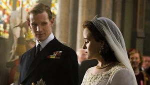 The Crown S1E01